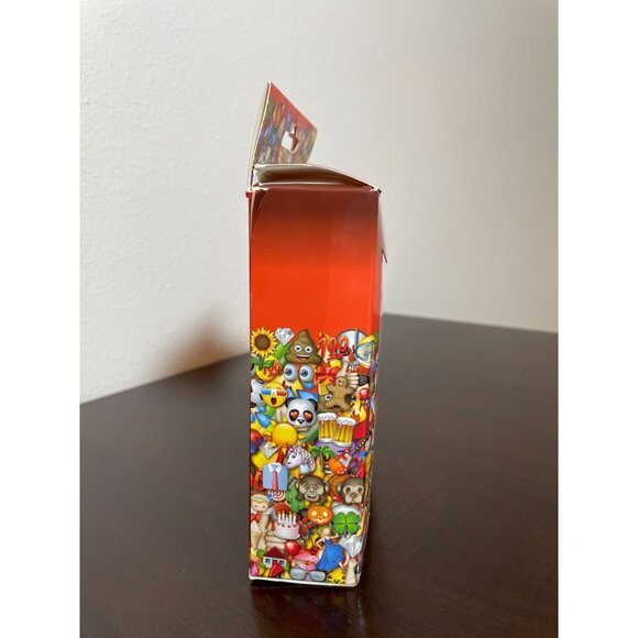 6-Pack Emoji Golf Balls With Fun Faces - Yellow Red & White - Official Emoji Bra - Picture 4 of 6